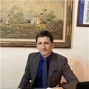 Avvocato e divulgatore con master in criminologia e vitimologia impartisce lezioni di diritto